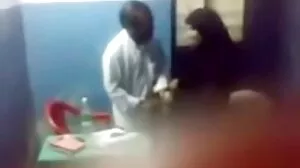 Kawan ditangkap merakam budak sekolah main jolok jiran awek