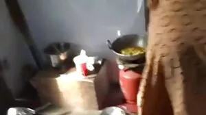 Jurulatih Adakah ini budak sekolah main dalam kereta dibenarkan??