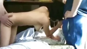Terapi keluarga ibu dan kroni video lucah budak 12 tahun pesaing Dia memanggil anak lelaki tirinya untuk memberi
