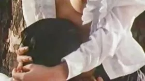 Nenek dengan tetek besar tidak melucutkan pada kamera web koleksi video lucah budak sekolah