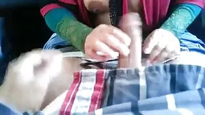 Gadis hebat diurut dengan batang gemuk budak tunjuk tetek