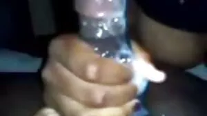 Manis comel sedang lucah budak melayu geeting dan memercik basah ragut