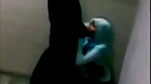 terangsang matang diam-diam melancap manakala suami video lucah budak melayu jauh