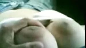 Cougar lucah budak melayu matang mendapat fucked oleh dua lelaki muda