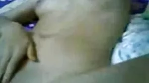 Milf miang Monique Alexander mendapat budak kecil lucah seteguk air mani