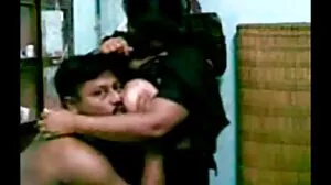 Babi kecil rubah Chanel memperoleh banyak wang sebagai seorang yang video blue budak sekolah kotor...