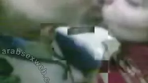 Double penetrasi melayu budak lucah babe zakar/batang disumbat dalam keriting bertiga